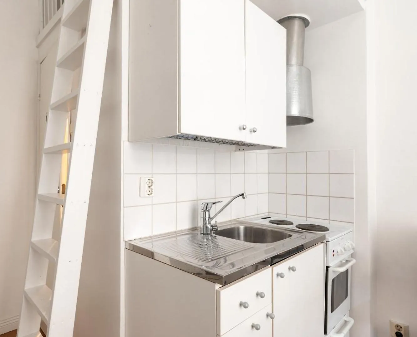 2Ndhomes Cozy And Compact Studio In Kamppi Helsingfors