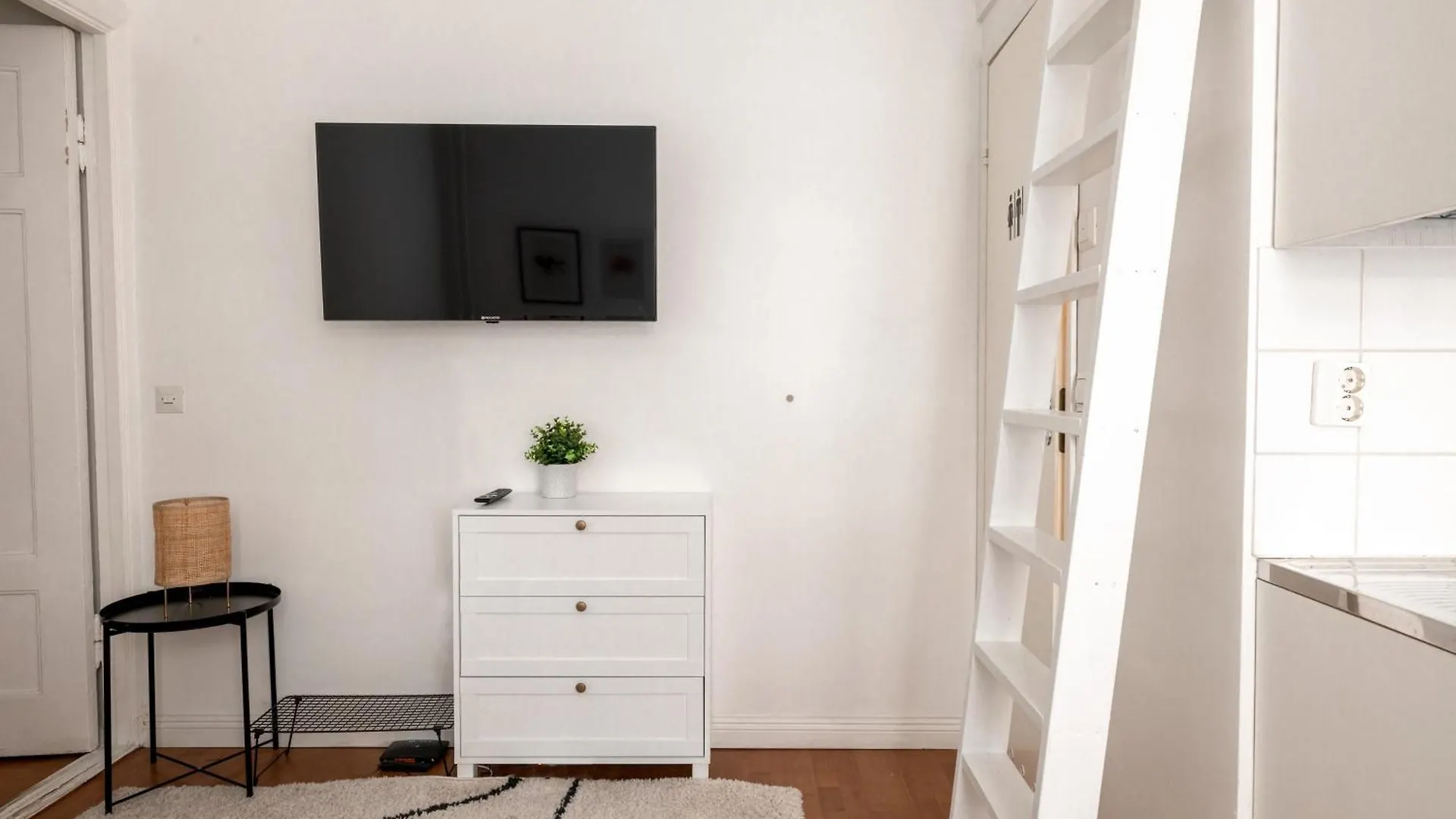 Lägenhet 2Ndhomes Cozy And Compact Studio In Kamppi Helsingfors